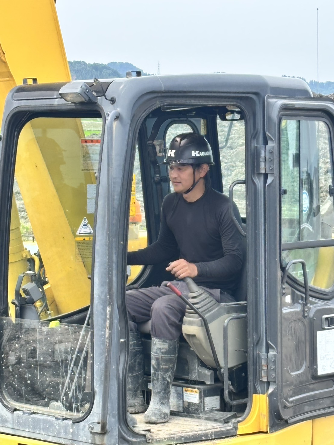 齋藤和裕さんの写真 - 重機オペレーターとして作業中
